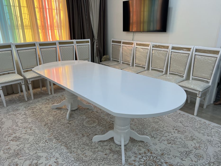 Стол и стулья комплект