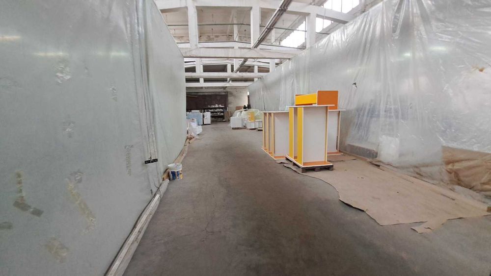 Продава се Промишлена сграда в Велики Преслав - 21563 кв.м за 27 €/кв.м - Снимка #4