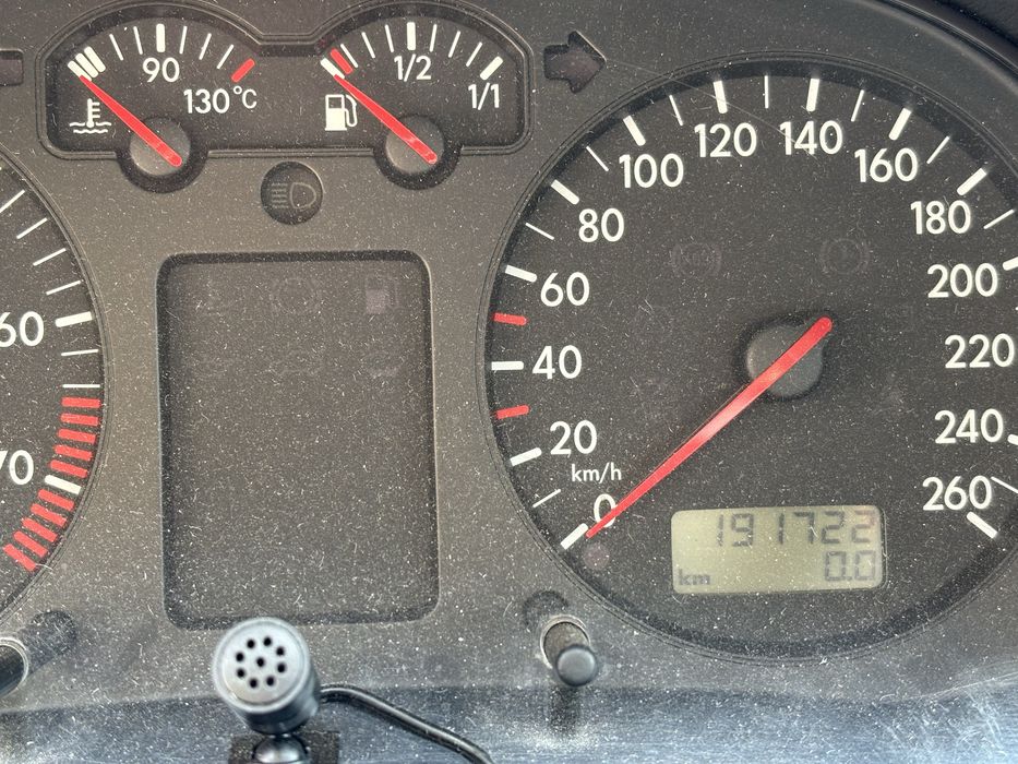 VW Bora 1.6 16V 77 kw.