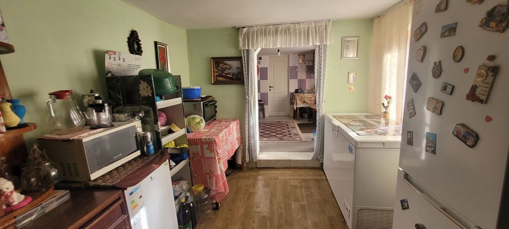 Casa noua din caramida, la cheie. Com Livezi .