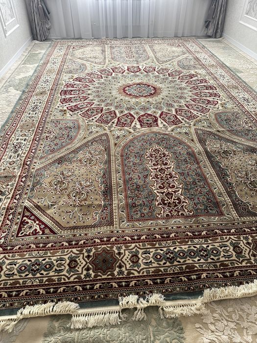 ковры в отличном состояний, чистые