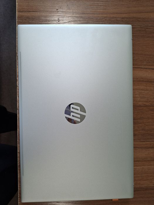 Hp pavilion holati yangi