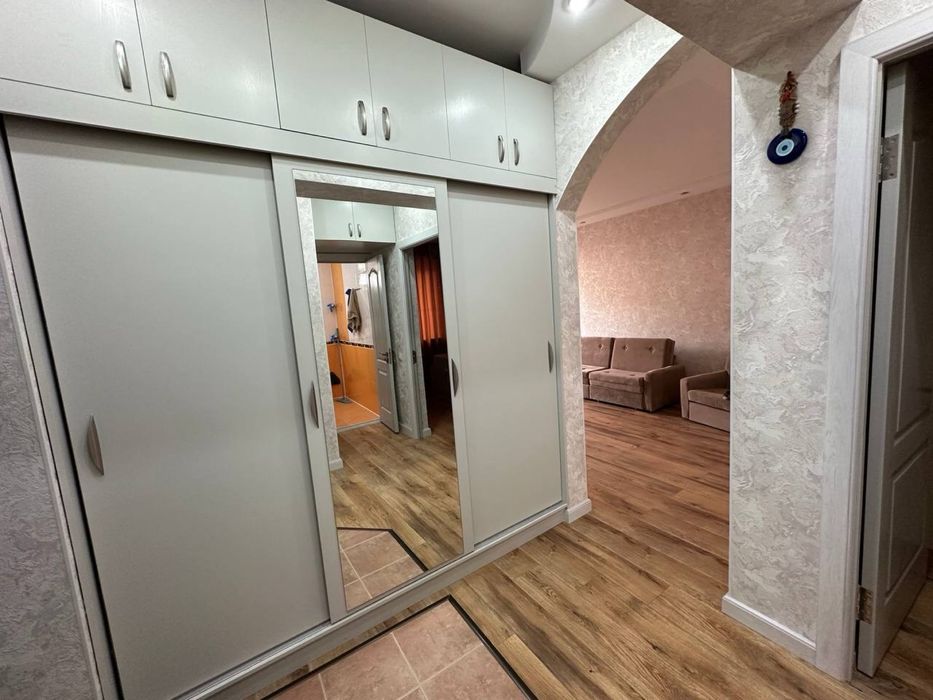 3/3/4 БИЙ, Генерал Петрова, 77 серия кирпич 2х6 мебель техника, 80м2