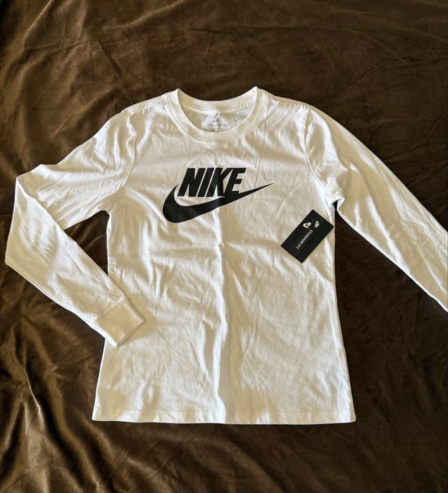 Блуза nike, с етикет