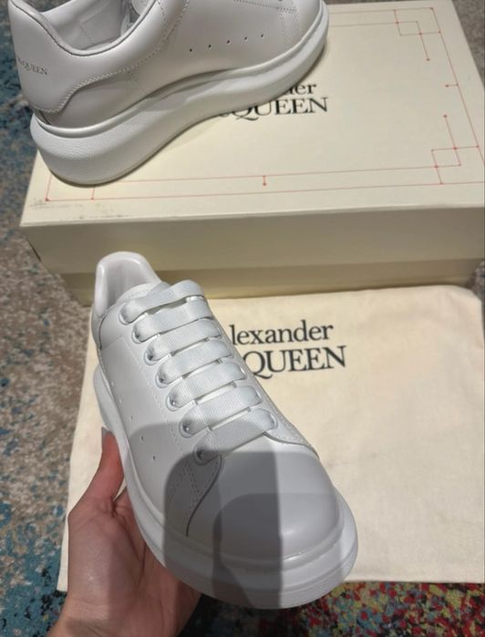 Adidasi Alexander Mcqueen