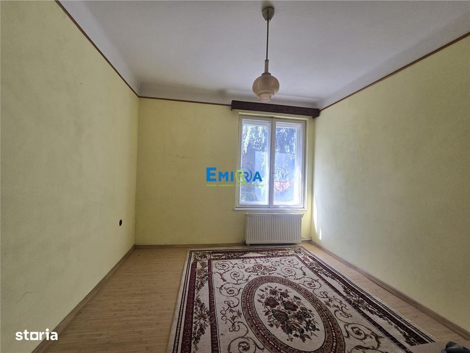 Apartament de vanzare ultracentral Bacau, etaj 1, pozitie premium