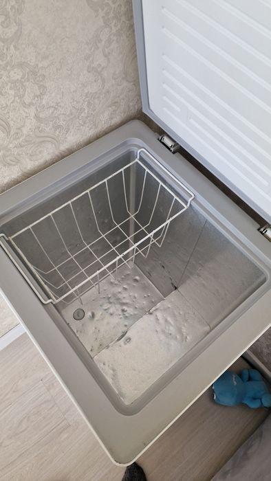 Продам морозильник