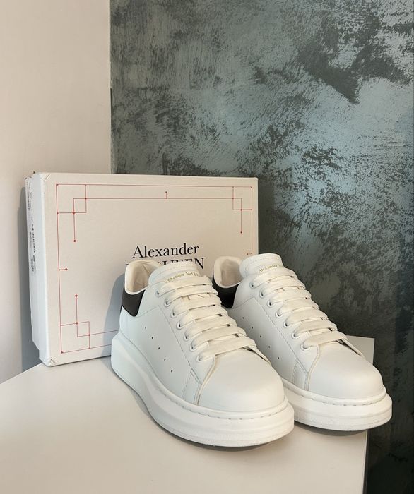 Alexander Mcqueen