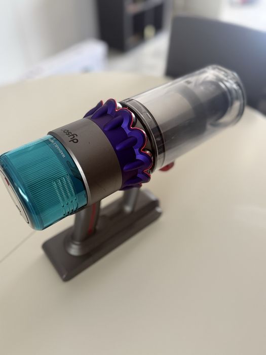 Dyson Gen5detect Absolute – set complet, cu toate accesoriile
