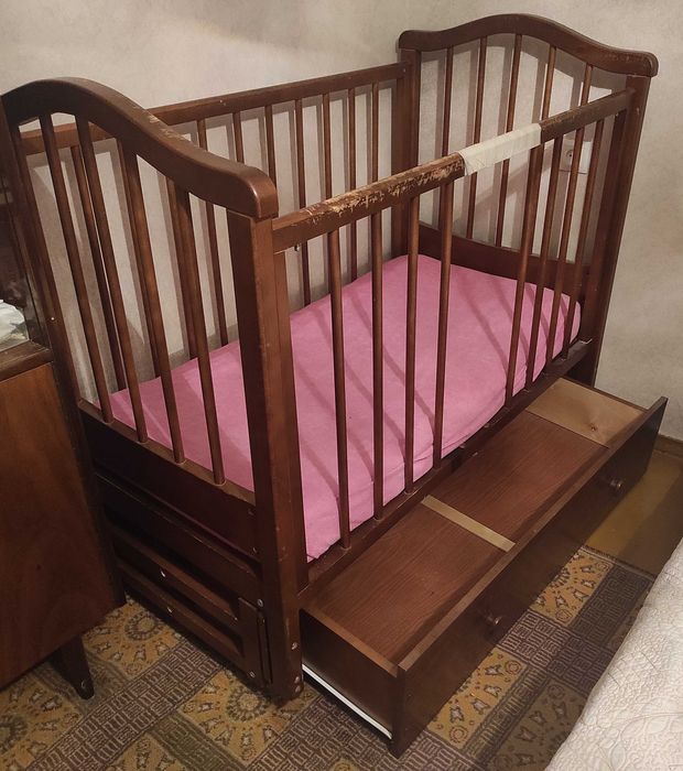 Манеж детский / кровать.