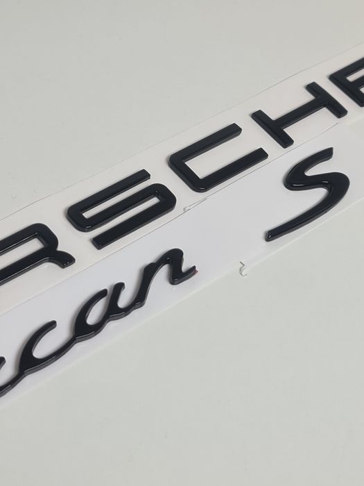 Pachet-Set-Emblema-Sigla-Logo-Stema-Spate-Haion-Porsche-Cayenne-Panamera-Macan-Negru-Lucios-Full-Black-Turbo-4-S-GTS-Poze-Reale-Calitate-Superiora