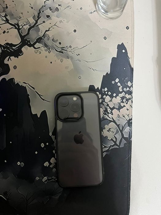 Айфон 15про в отличном состояний