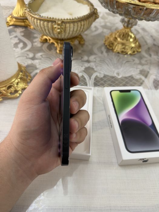 Продам Айфон 14/128
