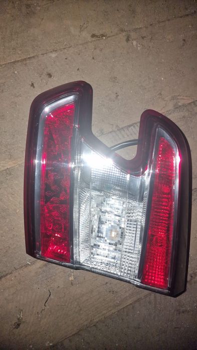 Vând stopuri triple Dacia  Dokker Renault megane diferite modele