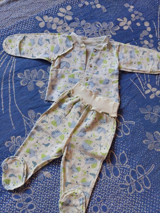 Детские вещи для младенцев