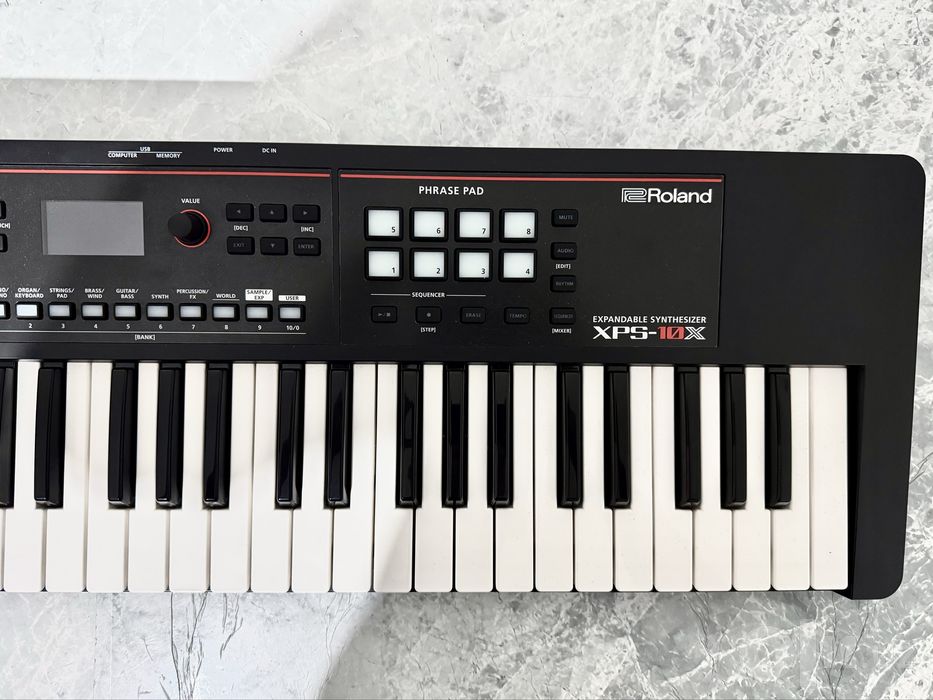 Продаю синтезатор Roland XPS-10X — состояние нового инструмента