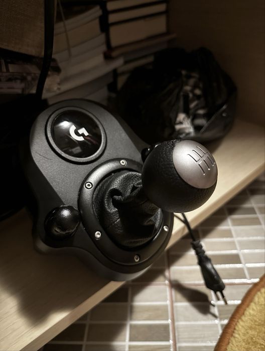 Volan Logitech G29