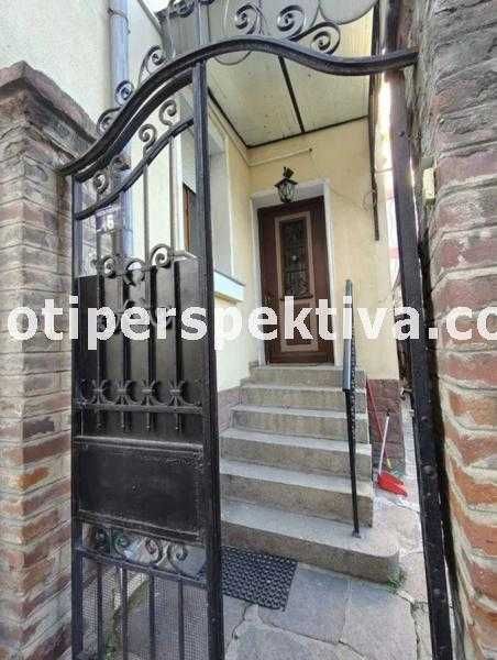 Продава се Етаж от къща в Пловдив, Център - 74 кв.м за 1280 €/кв.м - Снимка #19