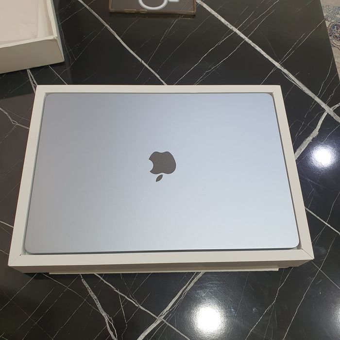 15-inch Macbook Air M4 Sky Blue