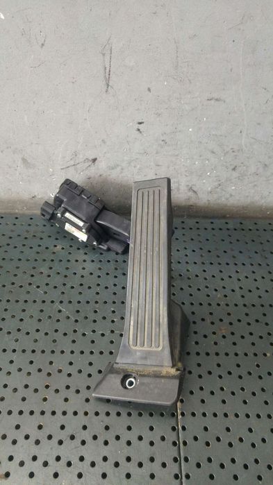 Pedala acceleratie 1.7 crdi hyundai ix35 lm el elh dh327272s000 dh327262s000 327002s000