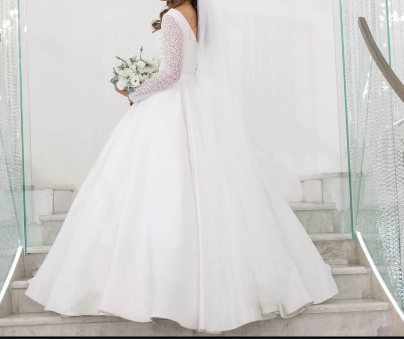 Свадебное платье