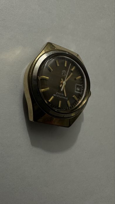 Наручные женские часы