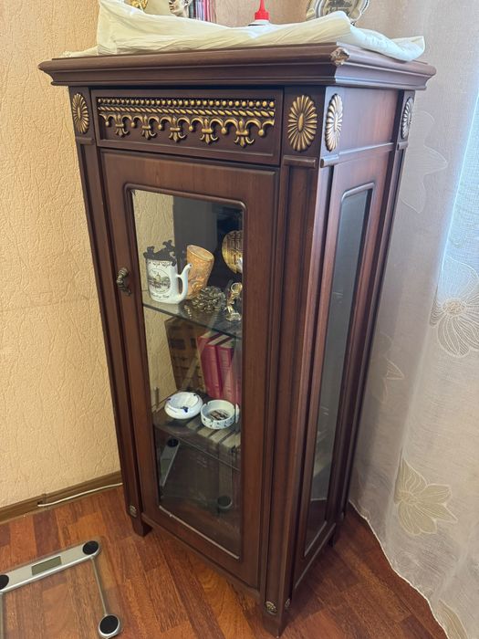 Продам шкаф деревянный