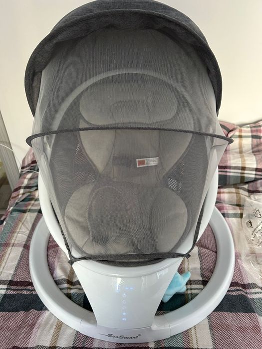 Leagăn automat bebeluș