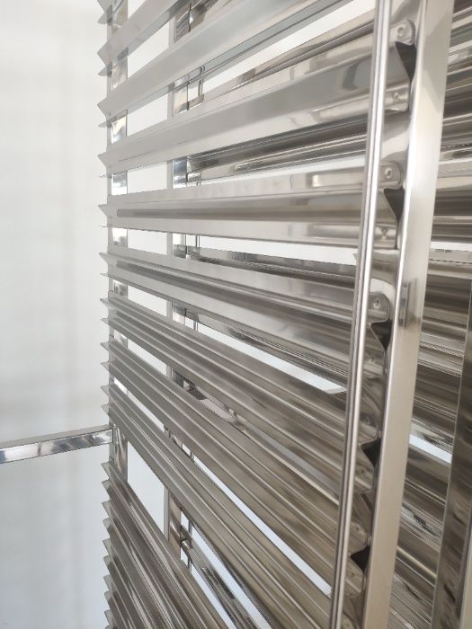 Колички за тави 60х40см, 18 нива