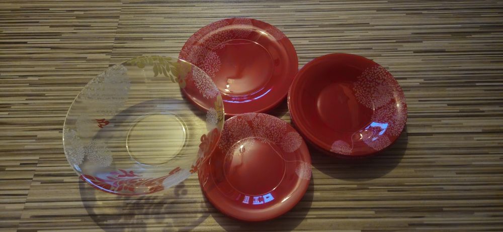 Set 17 farfurii Luminarc (lipsește una mare întinsă) cu bol de salată