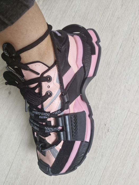 Маратонки  *DOLCE & GABBANA* черно и розово, номер 36