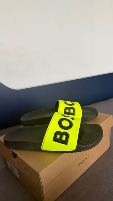 мъжки чехли BOSS