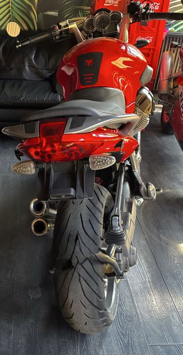 Moto Guzzi Breva