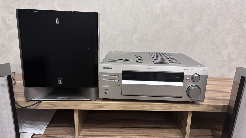 Домашний кинотеатр Pioneer с саббуфером