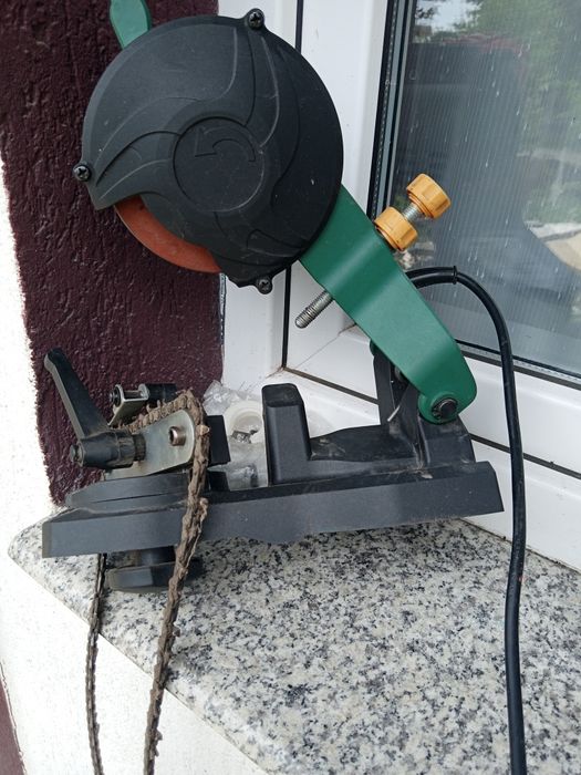 Mașină electrică de ascuțit lanțuri drujbă