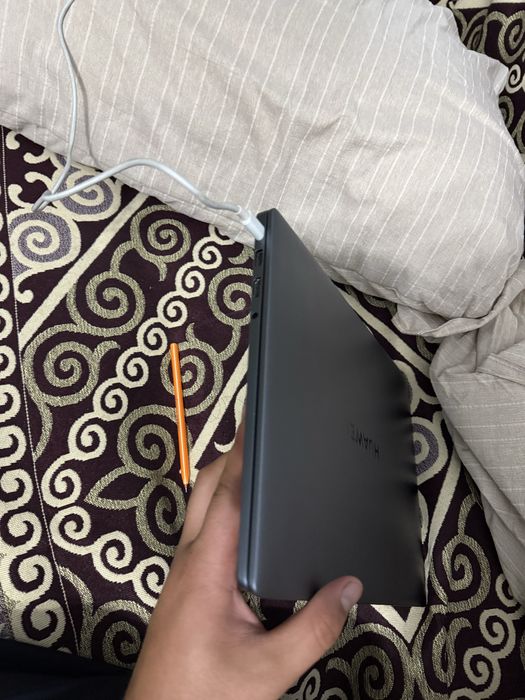 Huawei Matebook D14
