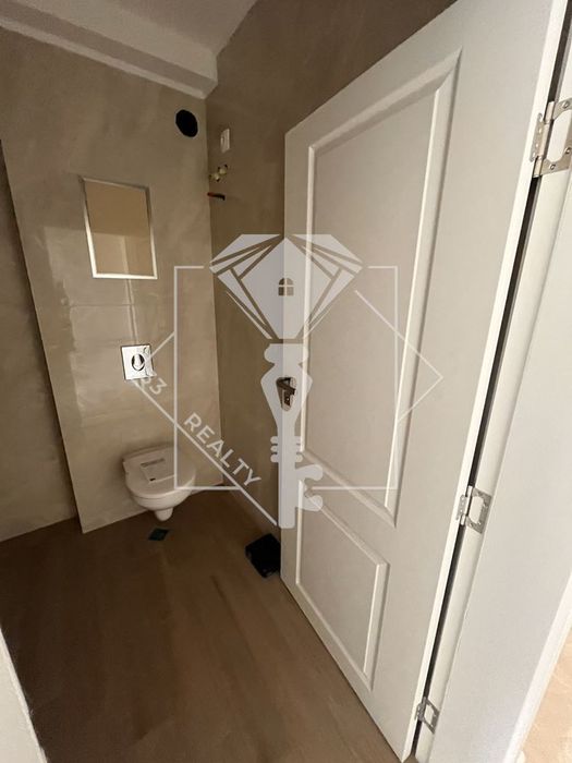 Продава се Двустаен апартамент в Пловдив, Беломорски - 84 кв.м за 1314 €/кв.м - Снимка #5