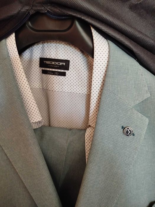 Костюм.   TEODOR