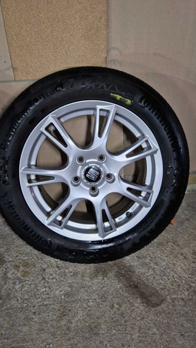 SEAT Джанти със летни гуми 205/55/16 6,5J ET46 5×112 ЦО56,6 ДОТ0523