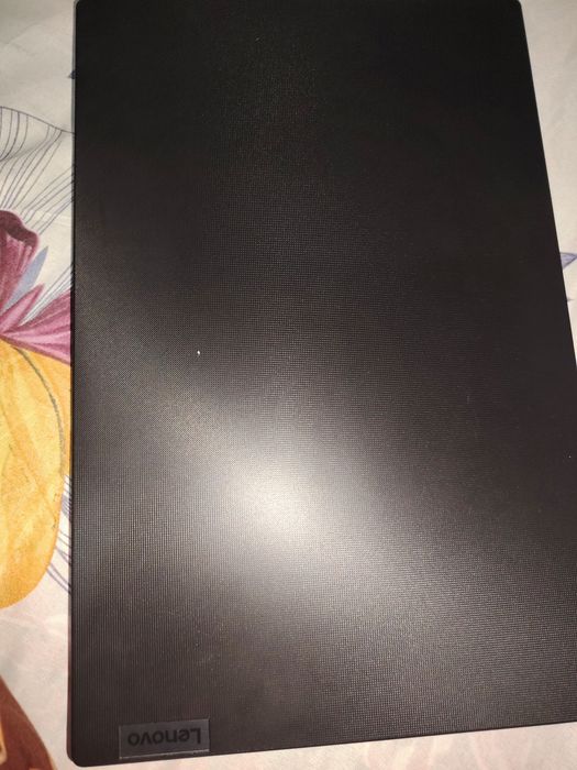 Nootbook Lenovo xolati yengide