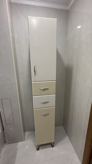 Шкаф в ванную напольный