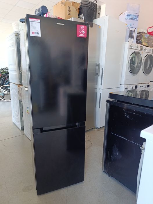 Нов !!! Хладилник и Фризер INVENTUM