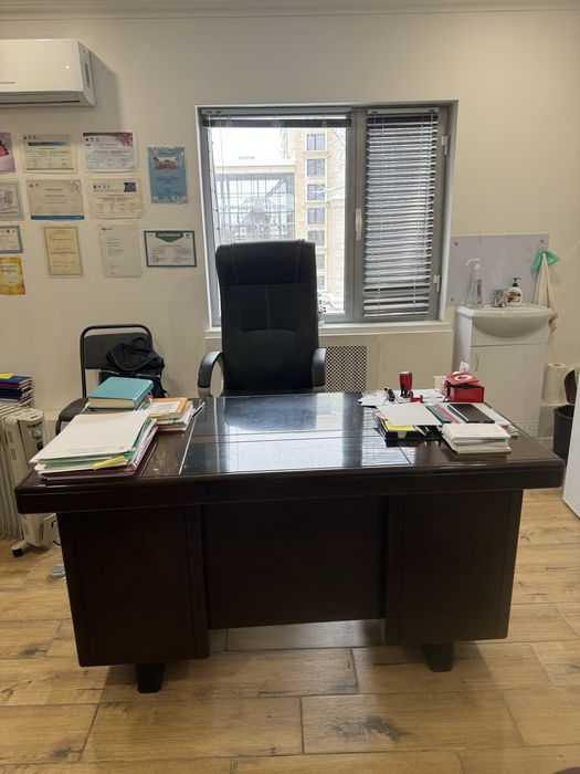 Продам офисный стол или парта