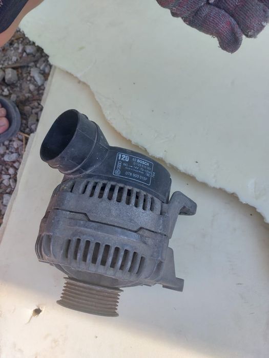 Генератор на Ауди С4