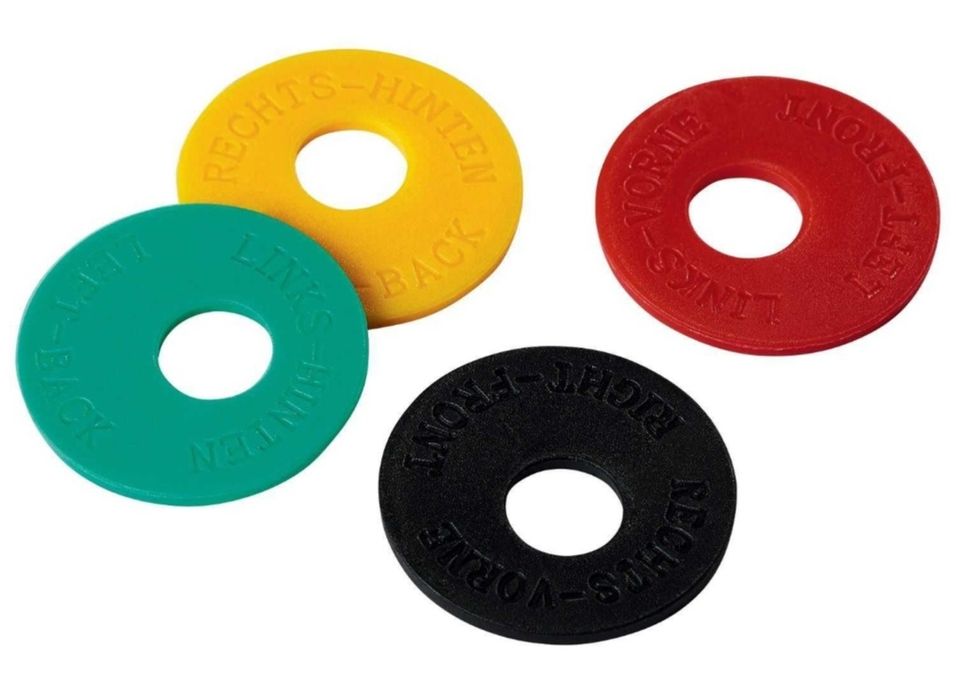 Стойка за гуми и джанти с аксесоари