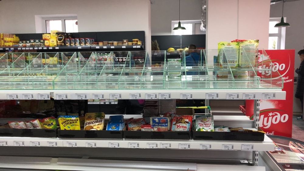 Витрины стеклянные  Зеркала Оргстекло