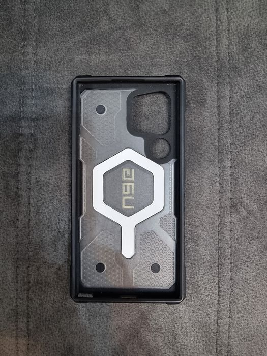 Husa UAG S24 ULTRA folosită stare excelenta