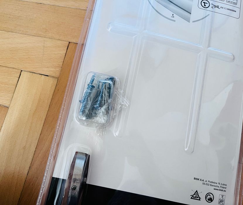 Нова стъклена етажерка за баня - матирана (неразопакована)