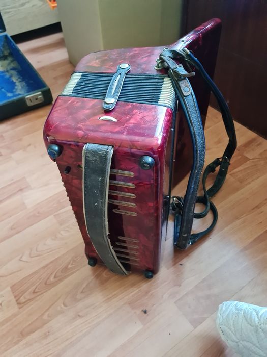 Акордеон 60 баса