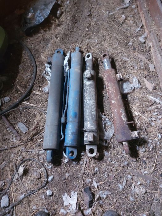 Продам целиндры в отличном состоянии